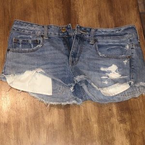 American eagle distressed denim shorts